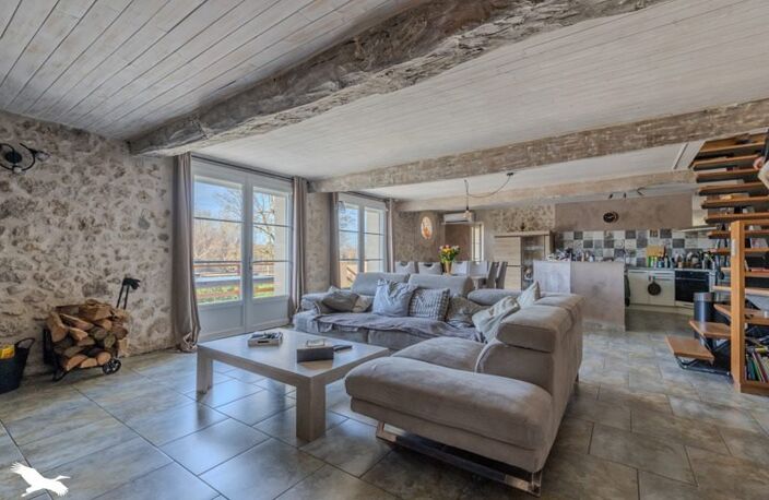 Maison en pierre de 5 pièces principales — photo 3