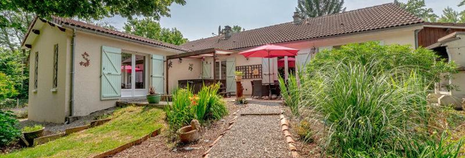 Maison 7 Pièces 130 m² à vendre à Les Salles-Lavauguyon (87440)