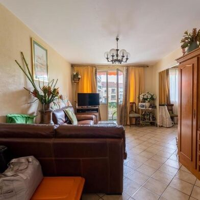 Appartement 5 pièces 265500 €