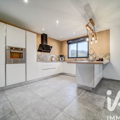 Maison 6 pièces 549000 €