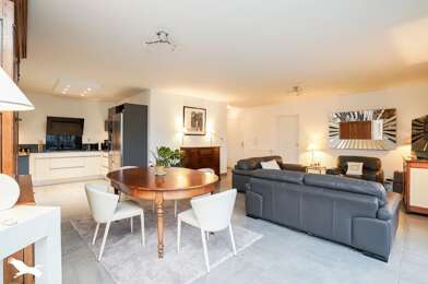 Appartement 4 pièces 337920 €