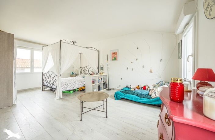 Maison en pierre de 5 pièces principales — photo 4