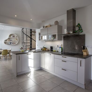 Maison 4 pièces 205608 €