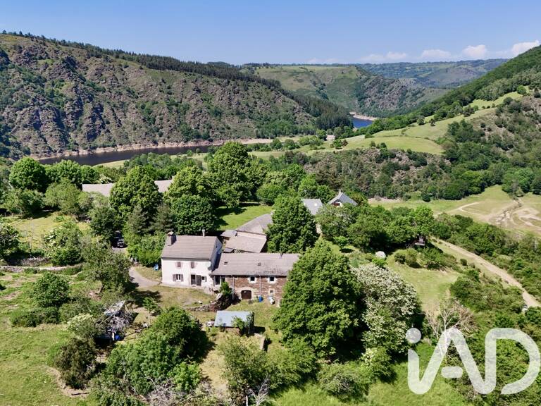 Vente Maison/villa 8 pièces — photo 1