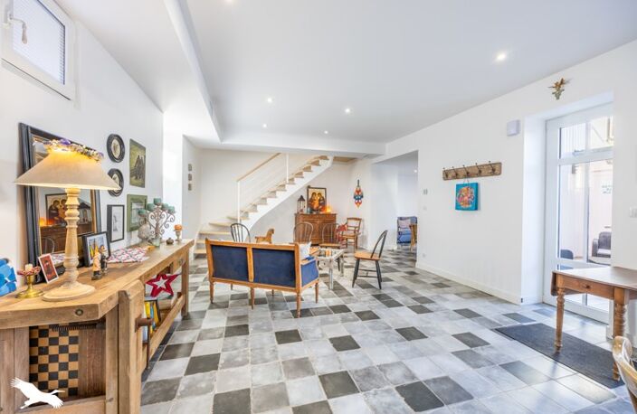 Maison en pierre de 5 pièces principales — photo 2