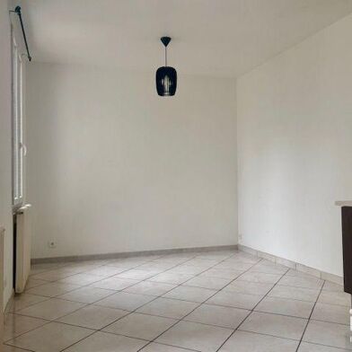 Appartement 2 pièces 825 €