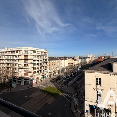 Appartement 4 pièces 319900 €