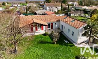 Maison 7 Pièces 157 m² à vendre à Brie (16590)