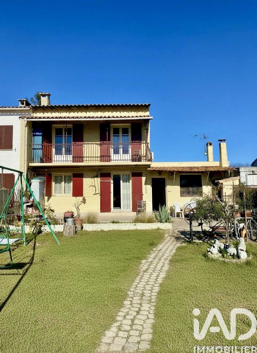 St-Martin-De-Crau - 100m² - 5p. - 2ch.