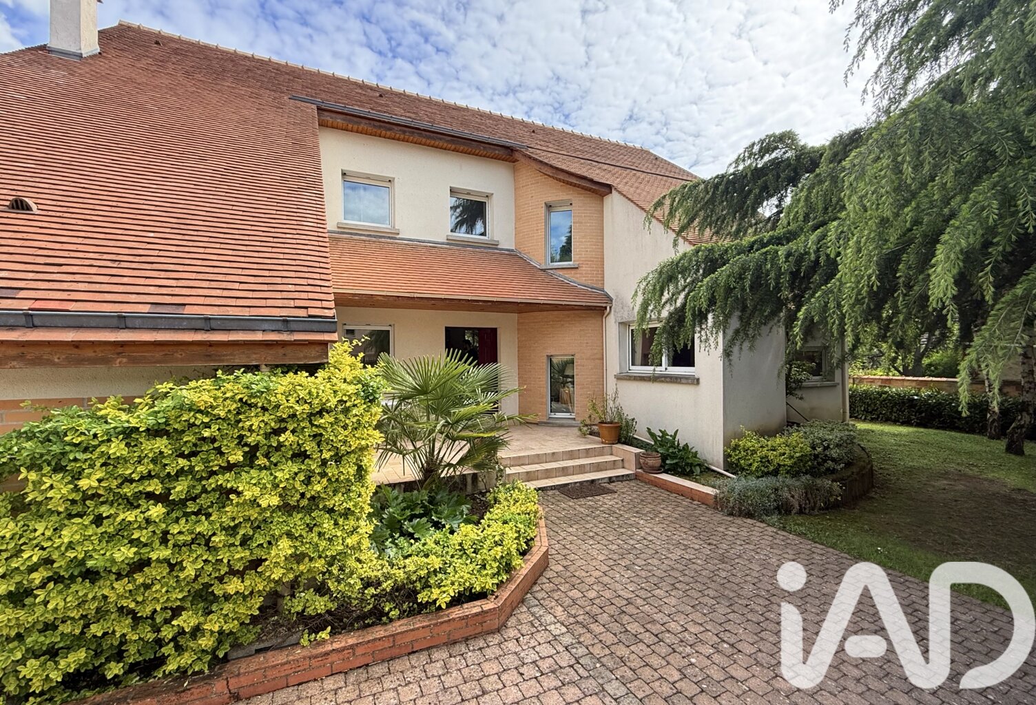 Vente Maison/villa 8 pièces — photo 1