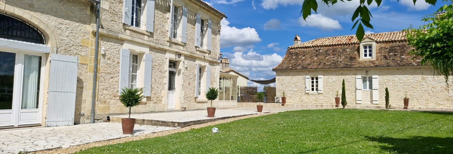 Maison 12 Pièces 437 m² à vendre à Saint-Méard-de-Gurçon (24610)