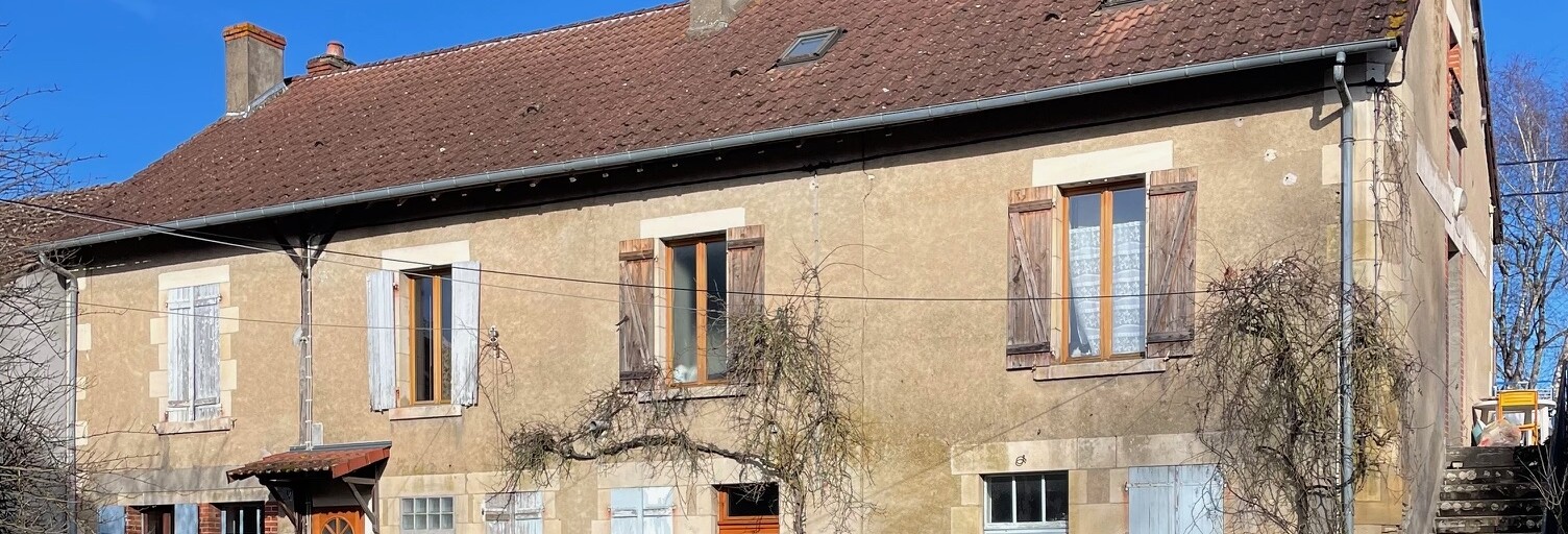Immeuble  339 m² à vendre à Sancergues (18140)
