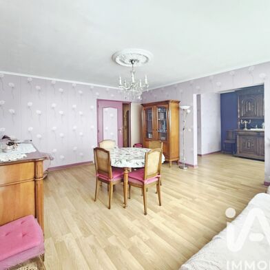 Appartement 4 pièces 210000 €