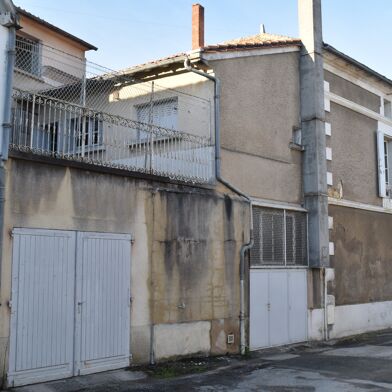 Immeuble  153000 €