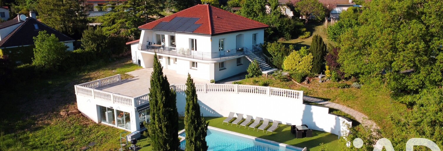 Maison 8 Pièces 282 m² à vendre à Dommartin (69380)