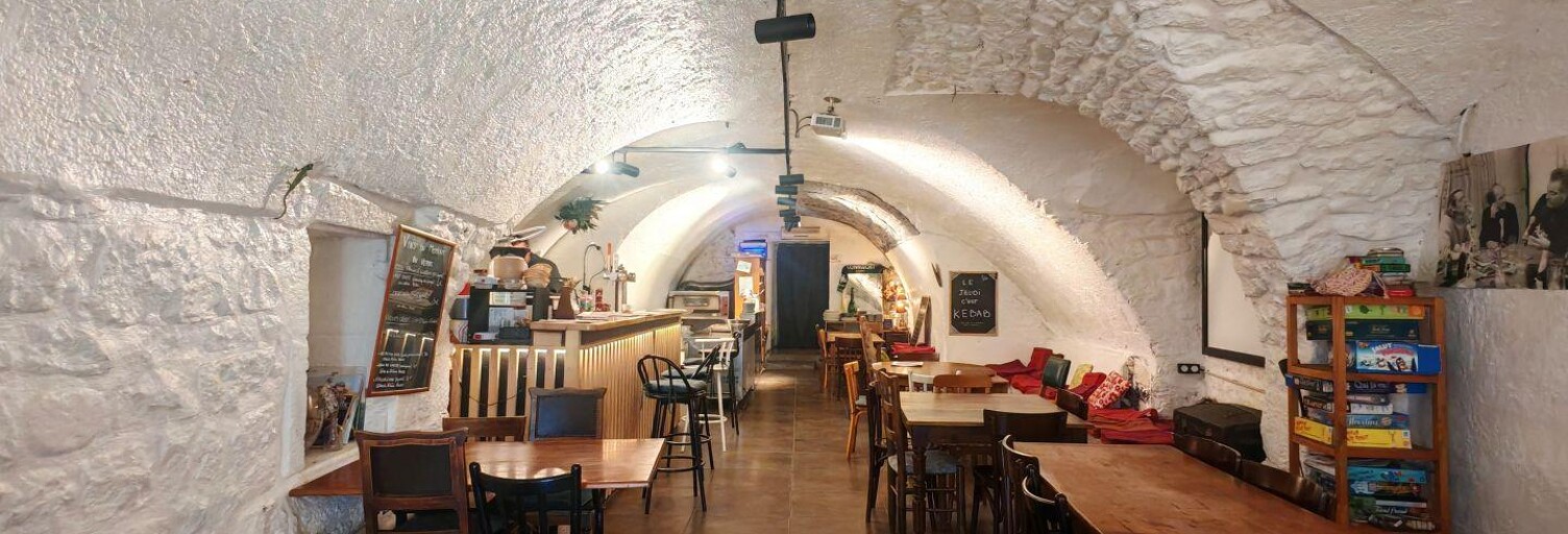 Commerce  85 m² à vendre à Vallées-d'Antraigues-Asperjoc (07530)