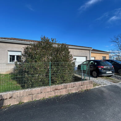 Maison 3 pièces 860 €