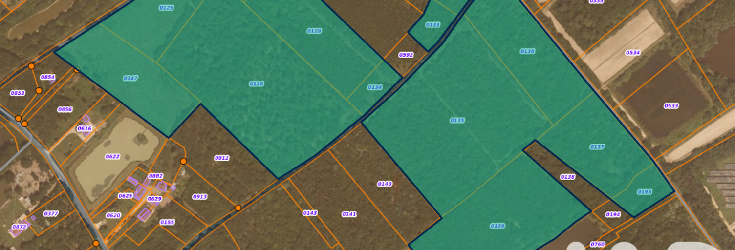 Terrain  158140 m² à vendre à Montereau (45260)