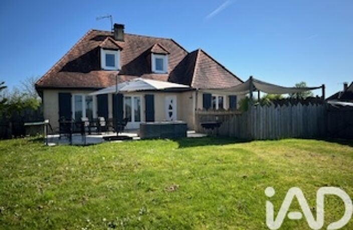 Vente Maison/villa 7 pièces — photo 2