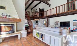Maison 4 Pièces 125 m² à vendre à Fargues-Saint-Hilaire (33370)