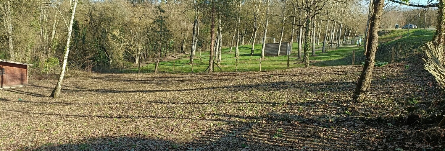 Terrain  2210 m² à vendre à La Ferrière (37110)