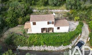 Maison 5 Pièces 103 m² à louer à Carros (06510)