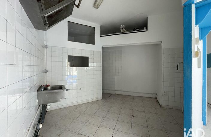 Vente Boutique/Local commercial 50 m&sup2; — photo 3