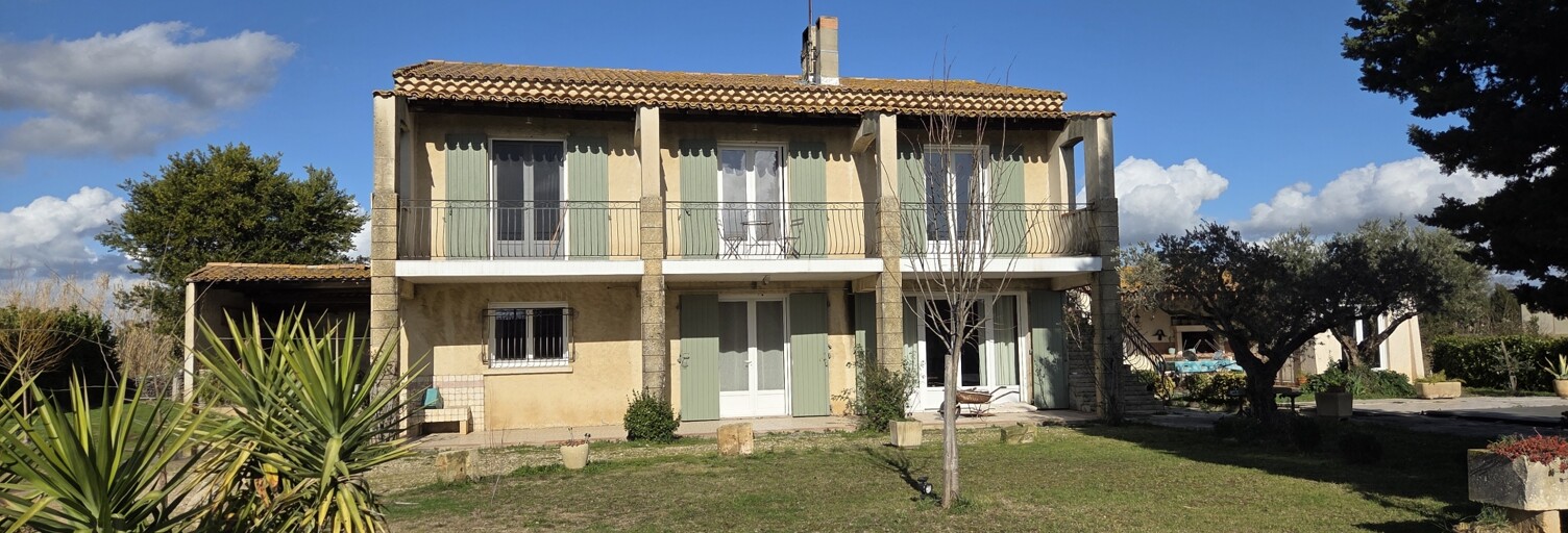 Maison 8 Pièces 192 m² à vendre à Saint-Martin-de-Crau (13310)