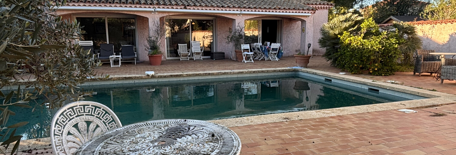 Maison 7 Pièces 328 m² à vendre à Saint-Cyr-sur-Mer (83270)