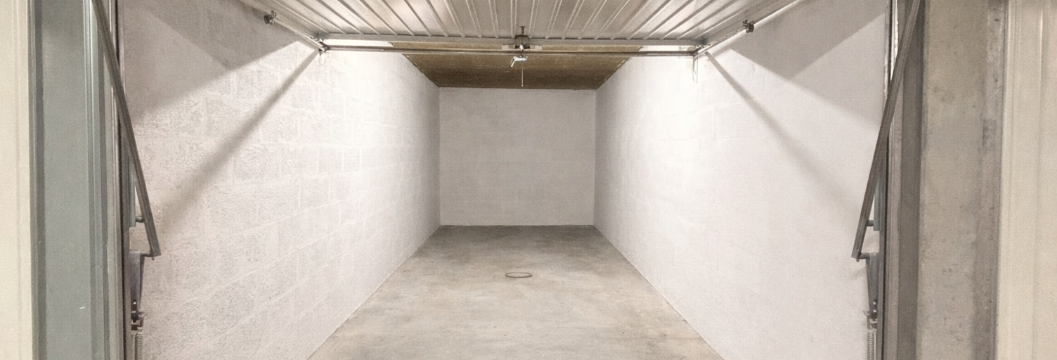 Garage  19 m² à vendre à Saint-Cyr-sur-Mer (83270)