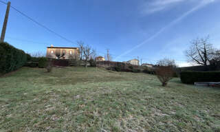 Terrain  1850 m² à vendre à Bussières (42510)