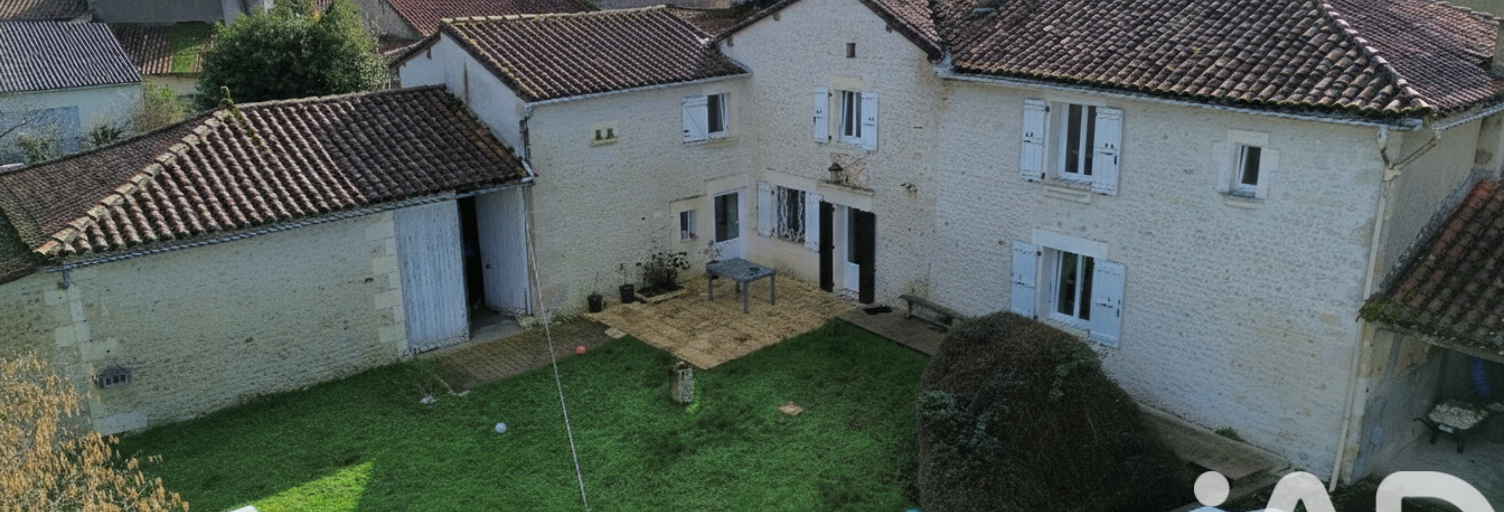 Maison 8 Pièces 205 m² à vendre à Montmoreau (16190)