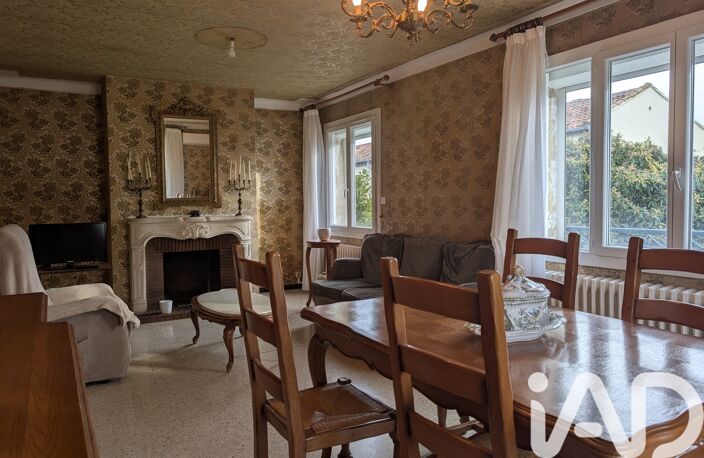 Vente Maison/villa 10 pièces — photo 2