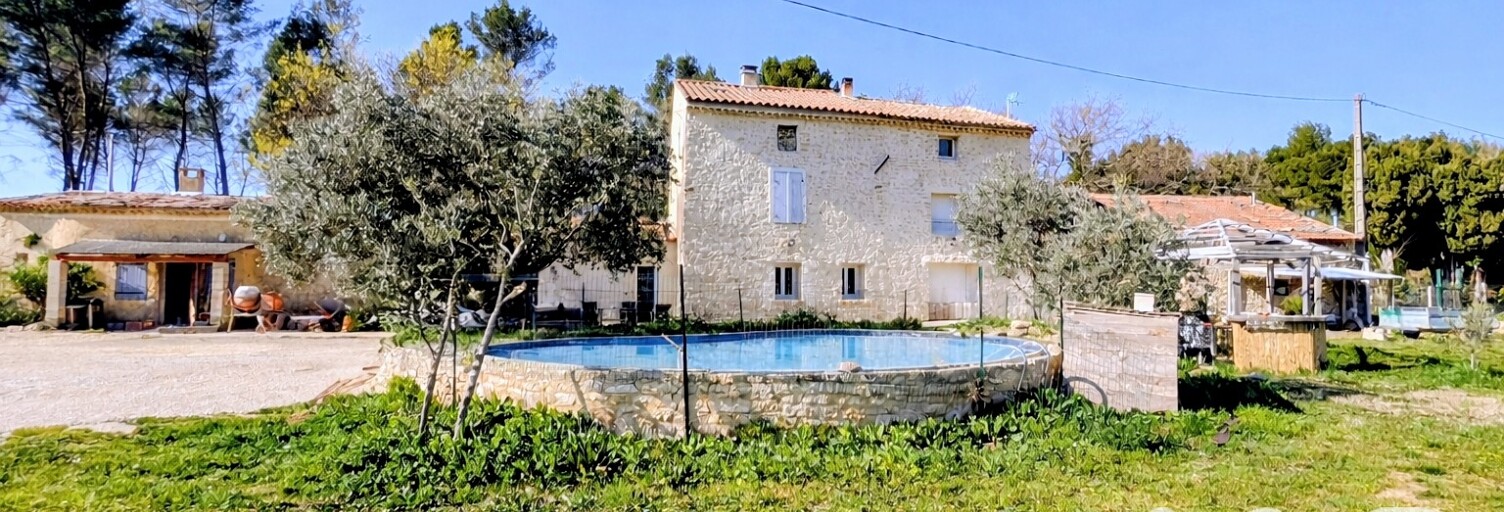 Maison 8 Pièces 266 m² à vendre à La Roque-sur-Pernes (84210)