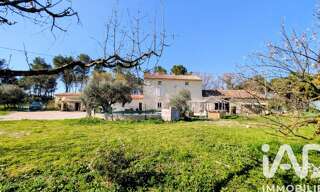 Maison 8 Pièces 266 m² à vendre à La Roque-sur-Pernes (84210)