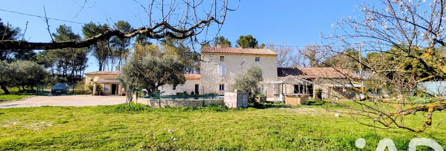 Maison 8 Pièces 266 m² à vendre à La Roque-sur-Pernes (84210)