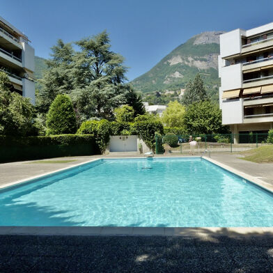 Appartement 3 pièces 325000 €