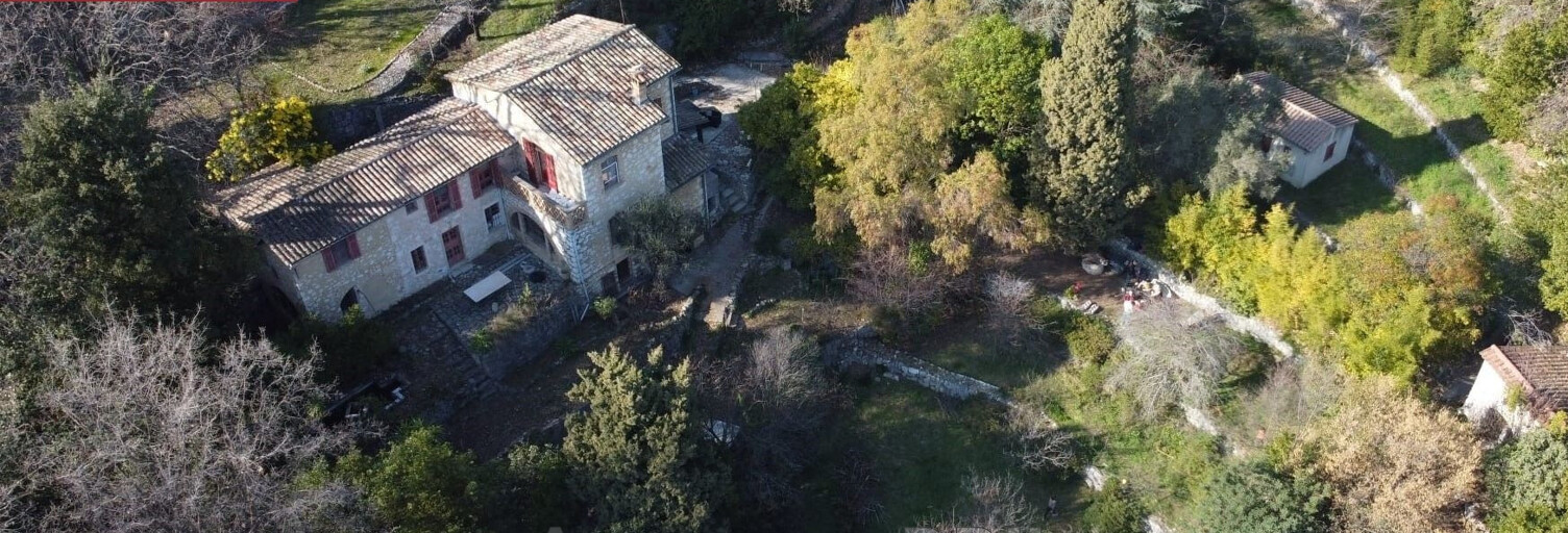 Maison 10 Pièces 220 m² à vendre à Vence (06140)