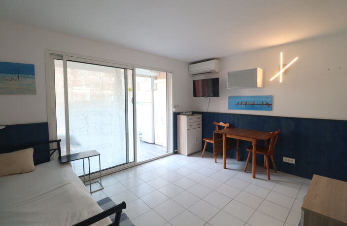 A VENDRE STUDIO AVEC LOGGIA ET TERRASSE A LA CORNICHE — photo 2