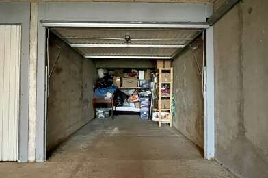 Garage  44000 €