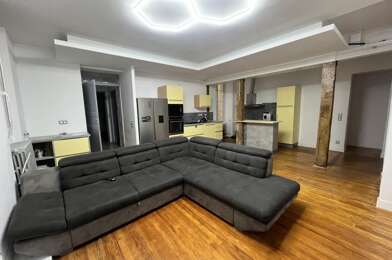 Appartement 4 pièces 715 €