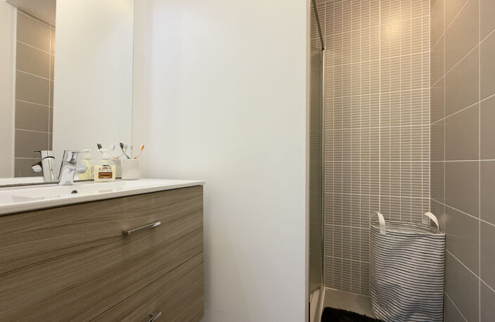 Appartement type 5 en duplex - terrasse et stationnements — photo 4