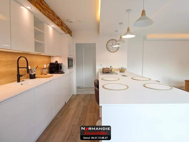 MAISON RÉCENTE DE PLAIN PIED AVEC GARAGE ET JARDIN — photo du bien