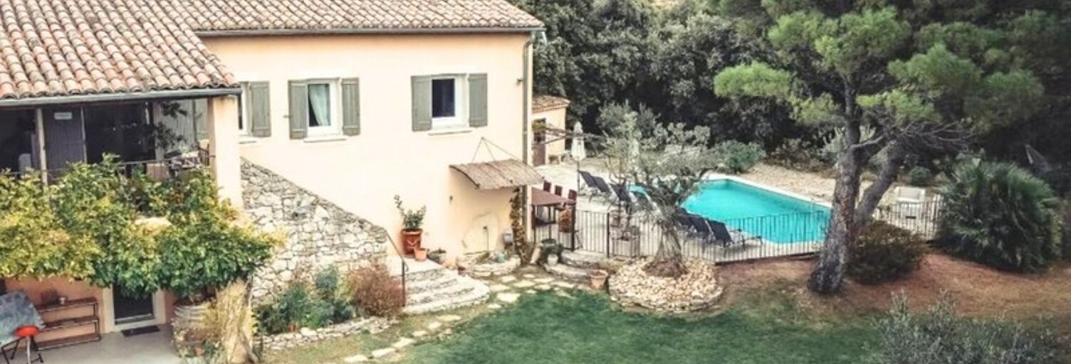 Maison 12 Pièces 256 m² à vendre à Lagnes (84800)