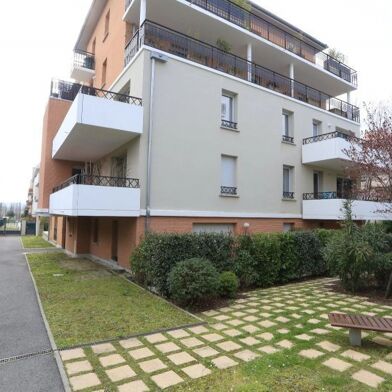 Appartement 3 pièces 876 €