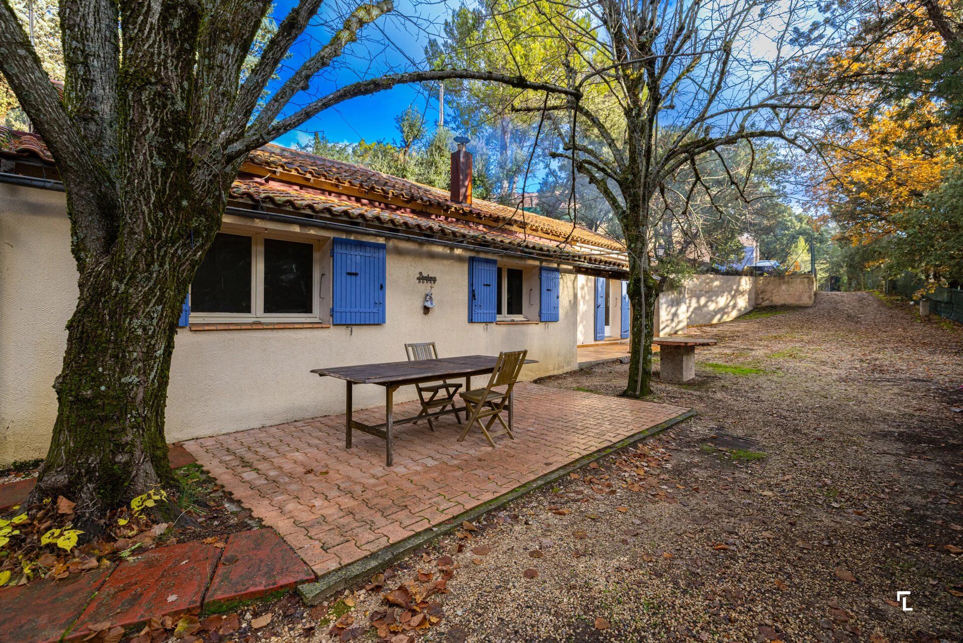 Villa / Maison  T5 à vendre Aix-en-Provence 13100