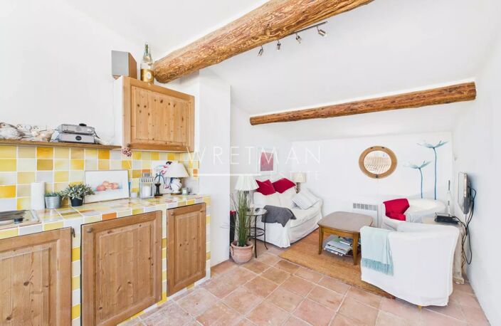 Une propriété de caractère au potentiel locatif exceptionnel - L — photo 2