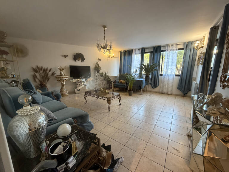 À Balaruc-Les-Bains, appartement 3 pièces — photo 1