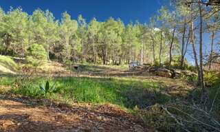 Terrain  1668 m² à vendre à Pourrières (83910)