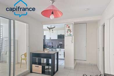 Appartement 3 pièces 880 €